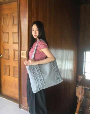Yuan Frill Square Big Shoulder Bag